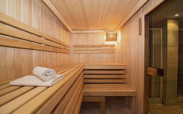 Does A Traditional Sauna Help With Weight Loss?