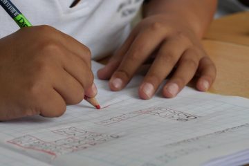Ways to help your kids lose the fear of Math