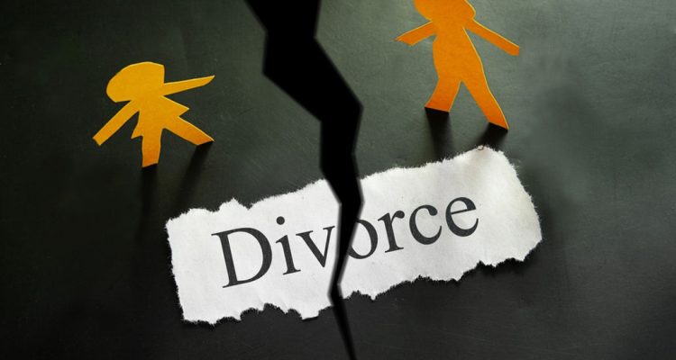 Causes of divorce - communication, infidelity, finances, incompatibility.