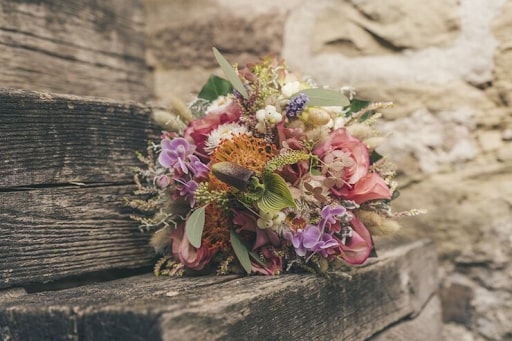 Wildflower wedding bouquets - vibrant bursts of untamed beauty.