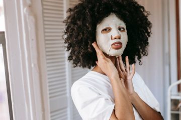 Soothe sensitive skin.